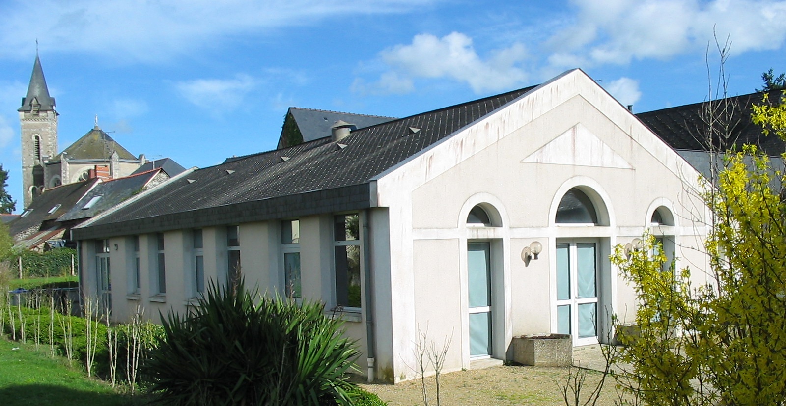 Salle_des_fêtes_de_Brain-sur-Longuenée
