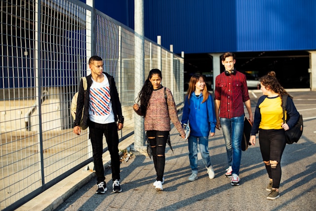 curated-lifestyle-I-Sot47qmmw-unsplash